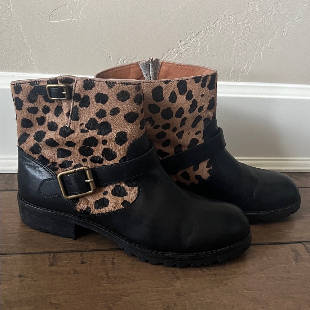 Marc by Marc Jacobs Engineer Leopard Biker Boot, EU39